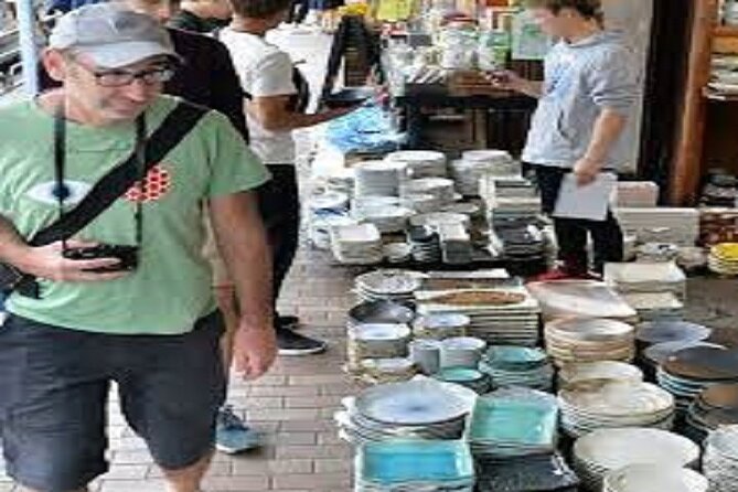 Kappabashi Knife Shopping Tour with Government-Licensed Guide - Should you book this Kappabashi knife shopping tour?
