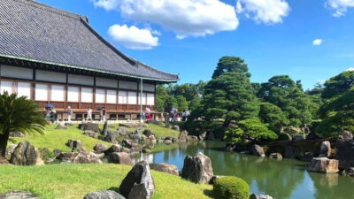 Kyoto: Nijo Castle World Heritage Guided Tour with Admission - How the tour explains the castle’s real purpose in 90 minutes