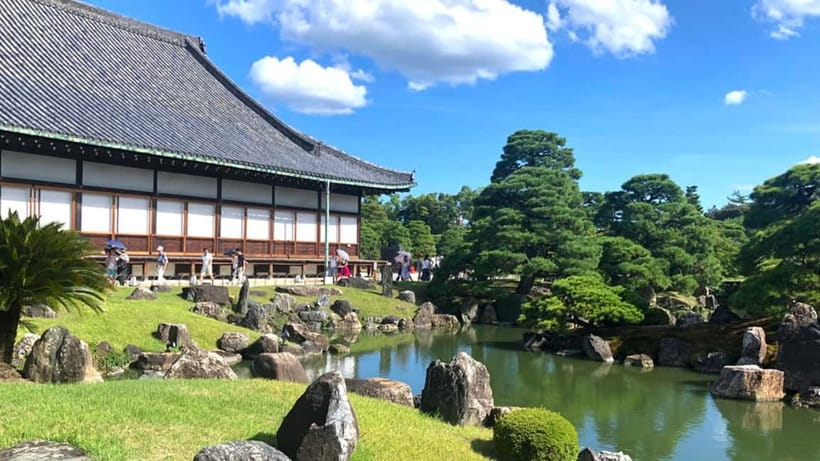 Kyoto: Nijo Castle World Heritage Guided Tour with Admission - How the tour explains the castle’s real purpose in 90 minutes