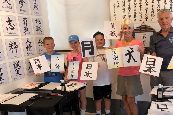 Let's experience calligraphy in YANAKA, Taito-ku, TOKYO !! - Best Time to Book (and How to Plan Your Day)