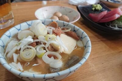Low-cost local pub & bar crawling - Junko Kato and the no-language-barriers system