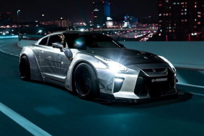Membership Car Club GTR35 LibertyWalk Daikoku car meet photoshoot - The Wangan-sen Drive: Midnight-Club Lore With Real Tokyo Roads