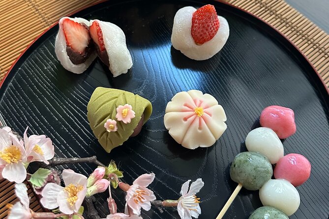 Mochi and Nerikiri Wagashi Combination Cooking Class - Matcha time: taste what you make