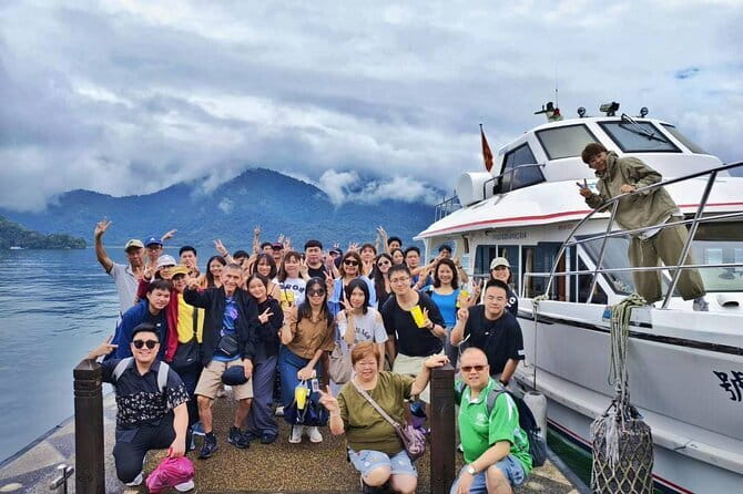 Mount Fuji Day Tour:Lake Kawaguchi, HealingVillage,Oshino Hakkai - What the tour includes (and what you’ll need to pay for yourself)
