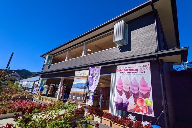 Mount Fuji Full Day Customize Private Tour with English Guide - Lake Kawaguchiko and Oshino Hakkai: classic Fuji scenery, plus calm walking time