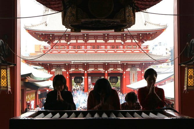 Mount Fuji Full Day Tour form Tokyo Lake Kawaguchi & Yamanaka - Stop 3: Lake Kawaguchiko, the five-lake classic for Fuji framing