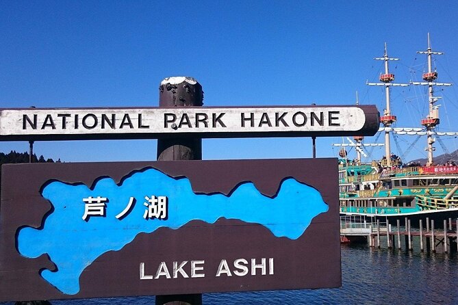 Mount Fuji, Hakone and Owakudani One Day Bus Tour from Tokyo - Hakone Sightseeing Cruise: pirate-ship vibes and a quick Fuji chance
