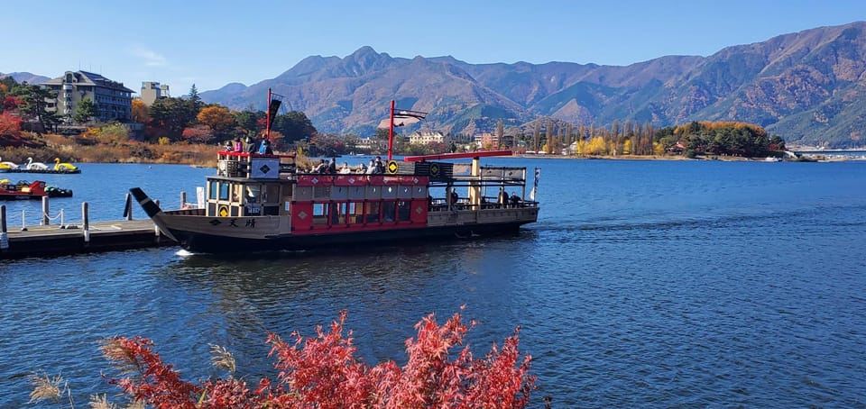 Mount Fuji-Lake Kawaguchi Private Tour with Bilingual Driver - The bilingual driver/guide effect (and why it matters)