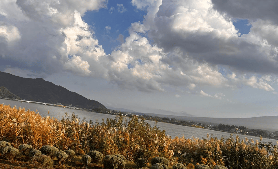 Mount Fuji Sightseeing tour with English speaking guide - Oshino Hakkai: spring-water village vibes in a Fuji setting