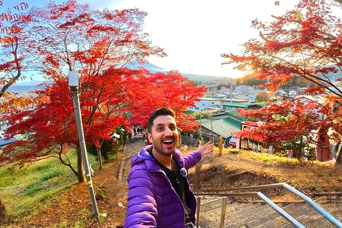 Mt Fuji and Lake Kawaguchiko Bus Day Tour with English Guide - Hikawa Clock Shop and the Stairway-to-Heaven Street Feel