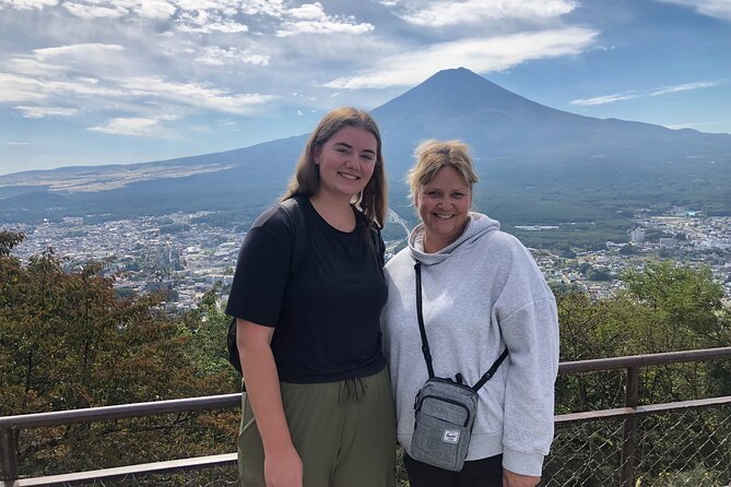 Mt. Fuji Five Lakes Private Tour with Licensed Guide (Tokyo DEP) - Chureito Pagoda at Arakurayama Sengen Shrine: The Classic Shot With a Real Setting