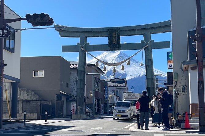 Mt FUJI - Panoramic Tour w/ Hoto Lunch, JP Sake & Onsen tatto OK! - Misaka Pass and the lunch stops: where hoto fits in