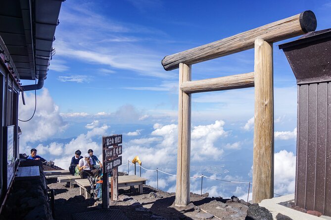 Mt Fuji Private Day Tour from Tokyo with English Speaking Driver - Oshino Hakkai Ponds: A Short Walk That’s Worth the Detour