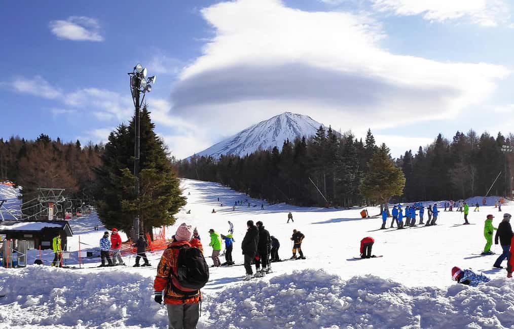 Mt. Fuji Skiing Experience- YETI Ski Resort & Onsen Day Trip - Quick hits you’ll care about