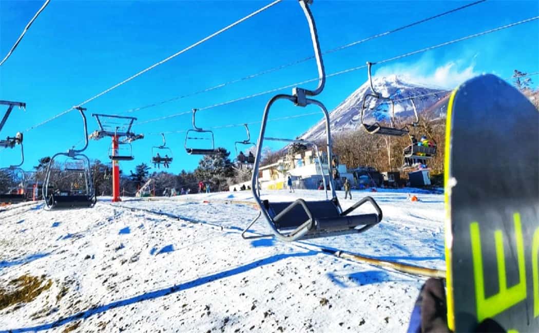 Mt. Fuji Skiing Experience- YETI Ski Resort & Onsen Day Trip - Hot spring reset at Konohana no Yu (and what to expect)