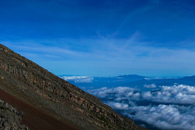 Mt.Fuji Trekking 1 Day Tour up to the summit - A day that runs 12 to 16 hours, not 4