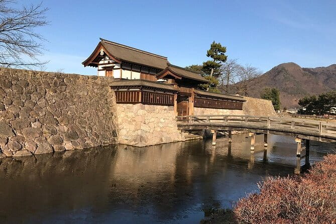 Nagano Private Tour With English Speaking Driver - Stop 5: Obuse-machi for Onsen or Sake Time