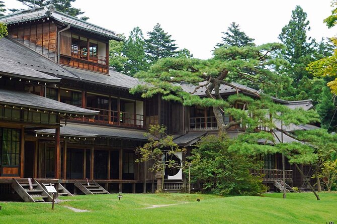 Nikko Private SightSeeing Day Tour With Guide (From Tokyo) - Stop 5: Rinno-ji Temple’s cedar setting and three gilded Buddhas