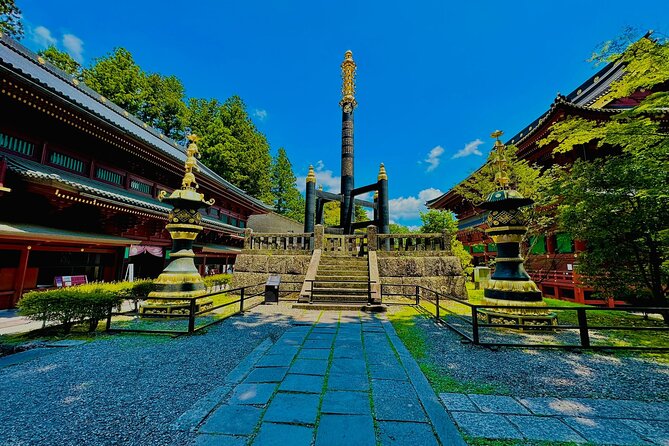Nikko Toshogu, Kegon waterfall, Lake Chuzenji One Day Pvt. Tour - Why a private Nikko day trip beats the bus