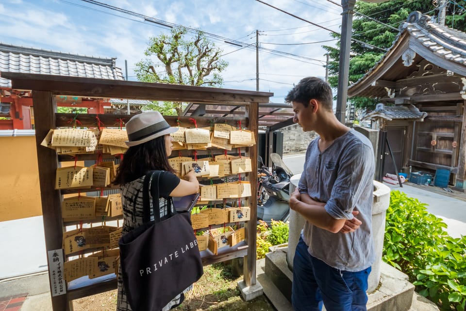 Old and Nostalgic Tokyo: Half-Day Yanaka Walking Tour - Small group size: why 8 people changes the quality