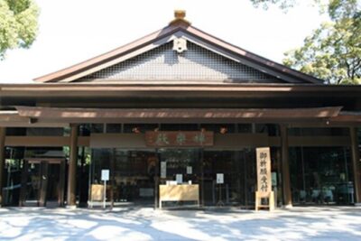 Personal prayer at Meiji Shrine! - Why a private Meiji Jingu prayer feels different from a normal visit
