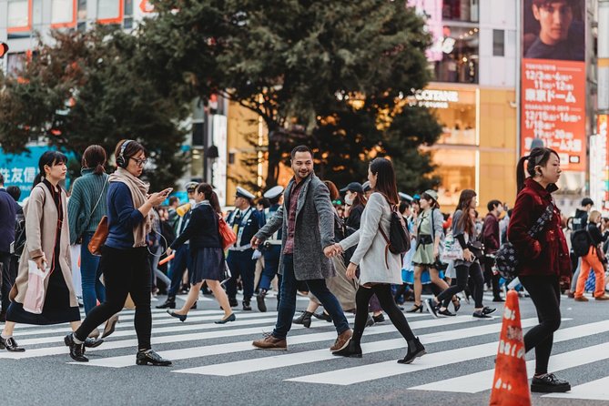 Personal Travel and Vacation Photographer Tour in Tokyo - Why a vacation photographer session beats self-takes in Tokyo