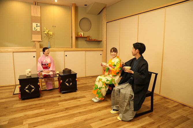 Practicing Zen through Japanese Tea Ceremony - Meeting at Kikai Shinkō Kaikan: easy access, no wandering