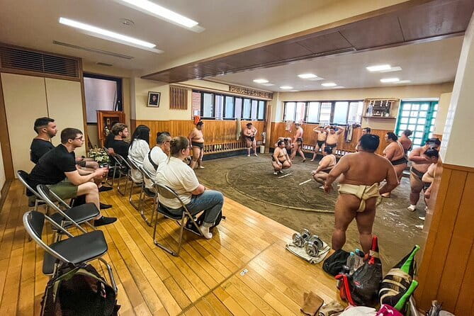 Private Daikoku Car Meet with Local Guide - The English-speaking guide: more than directions, actual car conversation