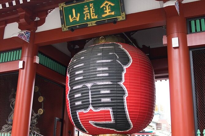 Private Day Tour in Tokyo with Government-Licensed Guide - Practical tips for riding Tokyo’s trains with less stress