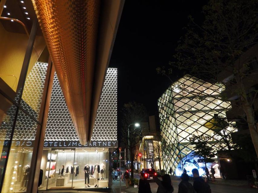 Private Harajuku Omotesando Architecture Tour - Yoyogi Gymnasium from a distance: landmark context without overload
