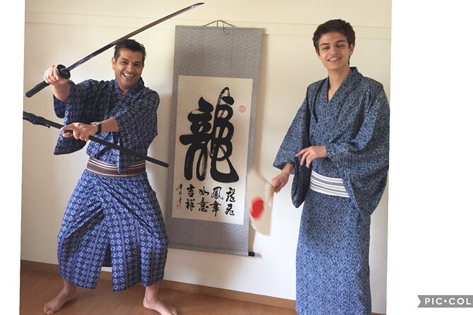 Private homevisit for whole cultual experience, 20min from Tokyo - The koto lesson: listening first, then playing