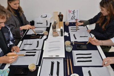 Private Japanese Calligraphy Class in Shibuya Tokyo - Meet Koka and Get a Lesson That Matches Your Brain