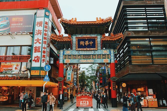 Private Kamakura plus Yokohama Tour - English Speaking Driver - Komachidori street time: shopping without the pressure