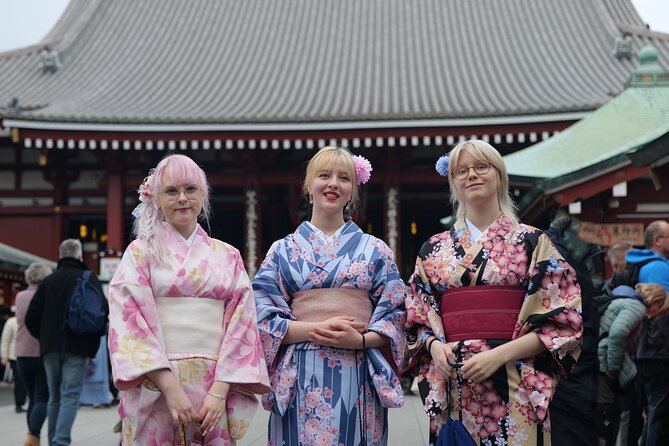 Private Kimono Photo Shooting tour at Asakusa by Local Japanese - Your photographer and how guidance actually helps your photos