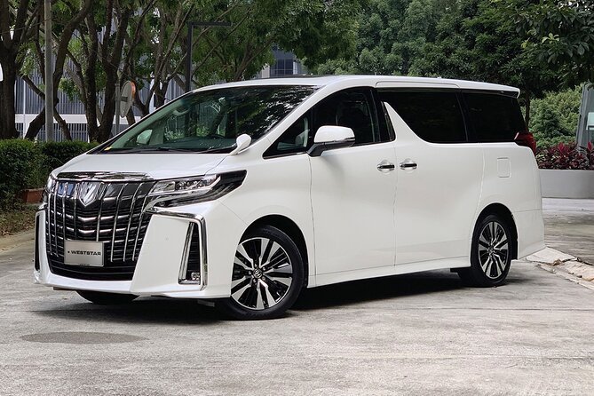 Private Mount Fuji and Hakone City Tour In luxury car from Tokyo - Stop 4: Fuji Safari Park for a fun, animal-filled break