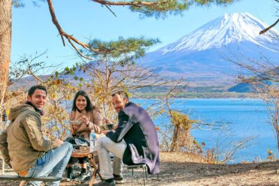 Private Mt Fuji Tour from Tokyo: Scenic BBQ and Hidden Gems - Motosuko Lake and the Japanese BBQ Lunch: Where the Day Hits Its Sweet Spot