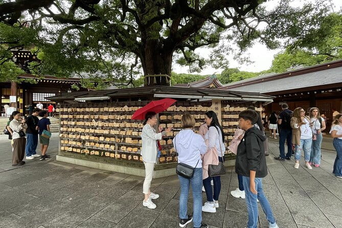 Private Tokyo Tour with Local Guide - Asakusa walk from Nakamise to Kaminarimon (and why the street is the point)