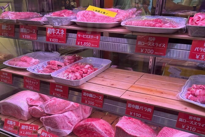 Private Tokyo's Famed Tsukiji Fish Market Tour - About the guide: the big difference is tone, not just facts