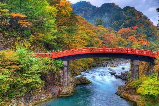 Private Tour to Mount Fuji & Hakone with Gotemba Outlets English - Oshino Hakkai: the eight ponds stop you actually slow down for
