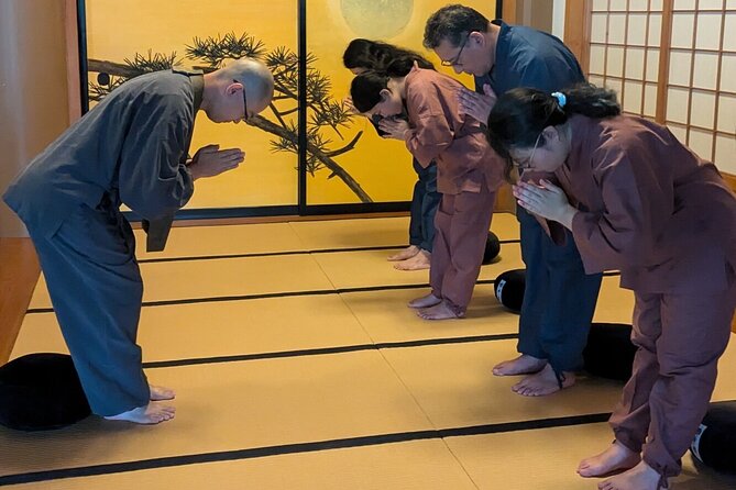 Private Zen Meditation in English in Shinjuku, Tokyo - Your 5:30 pm Private Zazen Flow (Private, English, and Beginner-Friendly)