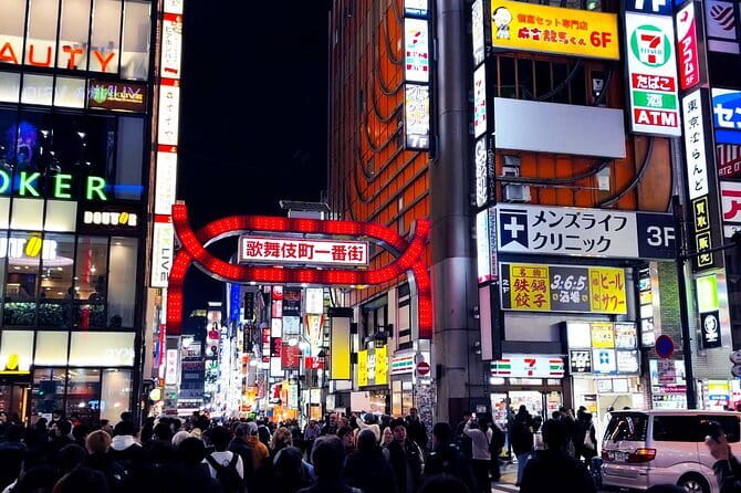 [Private]Shinjuku Golden Gai Bar Hopping w/ Japanese Local Guide - Shinjuku’s drinking streets: why this route works