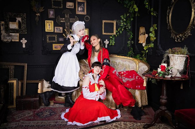 Professional Cosplay Photography Experience with English Guide - Pose and Expression Coaching With an English Guide