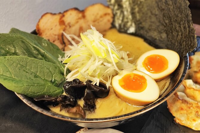 Ramen & Dumpling Cooking in Tokyo with Chef/Vegan possible - From station to a real Tokyo home