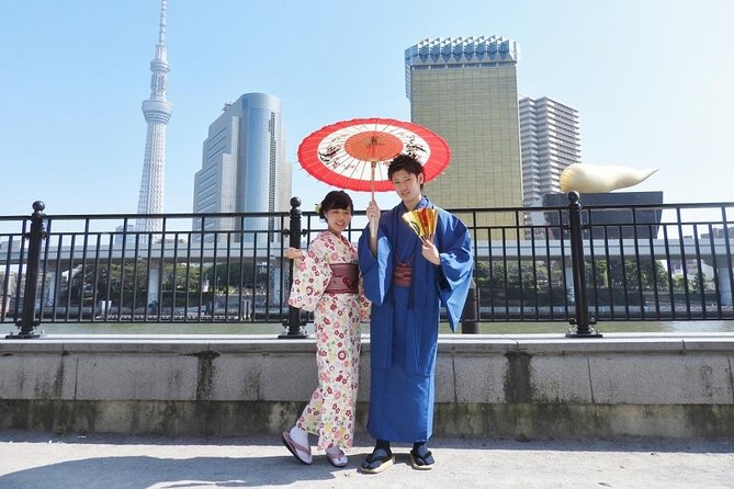 Ride a rickshaw wearing a kimono in Asakusa! Enjoy authentic traditional culture! - The rickshaw pickup and the 12-minute ride to major sights