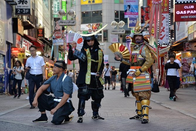 Samurai photo shooting at Street in Shibuya - The Armor Choices and Why They Matter (More Than You Think)