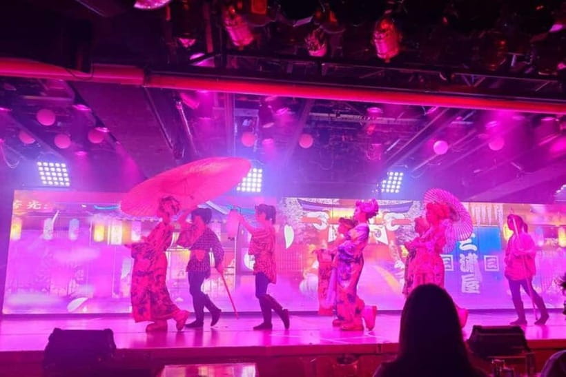 Samurai themed Entertainment show in Shinjuku - Inside the Theater: How the Show Paces in 90 Minutes