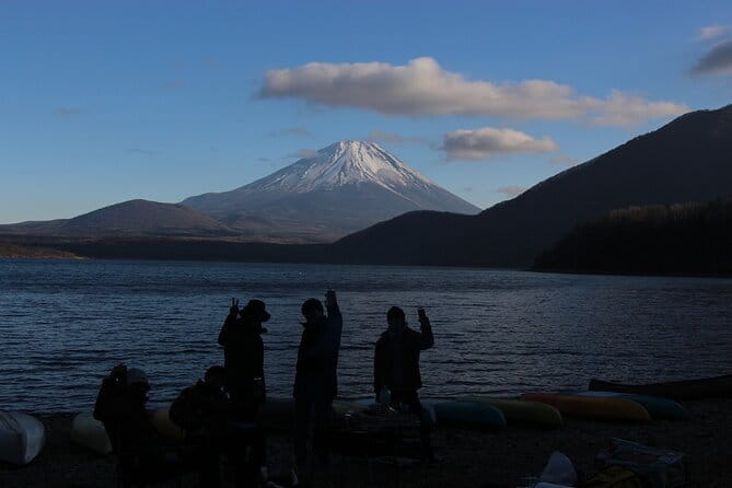 Seasonal Mt. Fuji Scenic Views, Fruit Picking and Ropeway Ride! - Oishi Park: seasonal lake views when Fuji cooperates
