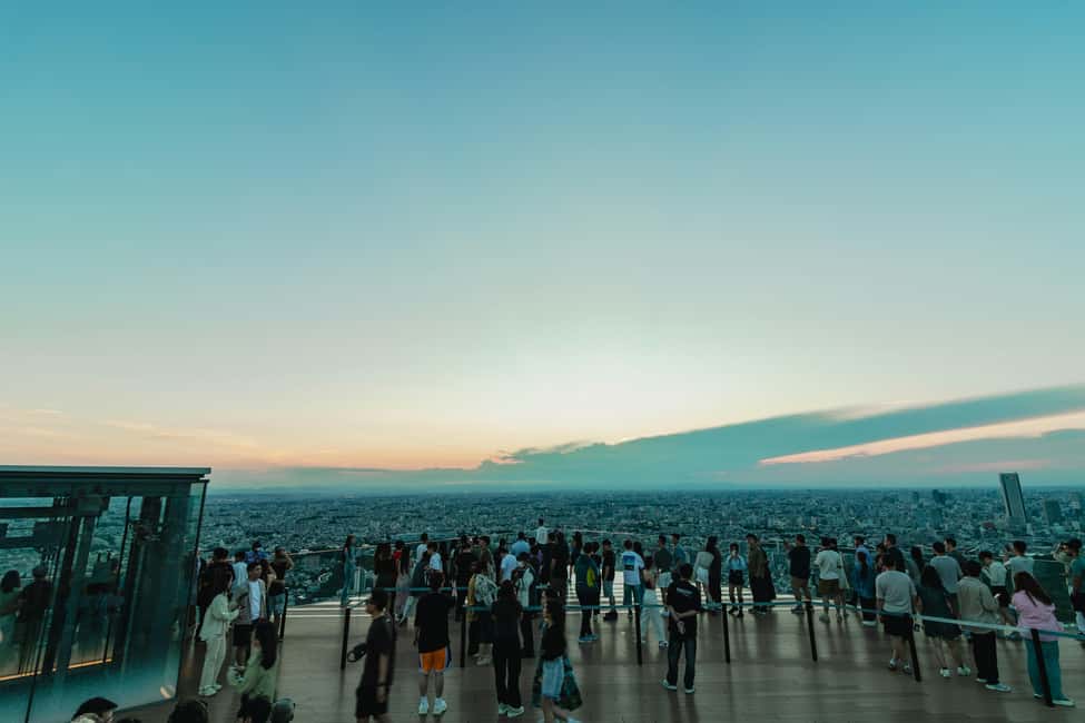 Shibuya: Crossing, Hachiko & Shibuya Sky Guided Tour - Center Gai (Basketball Street): how to feel the trend engine