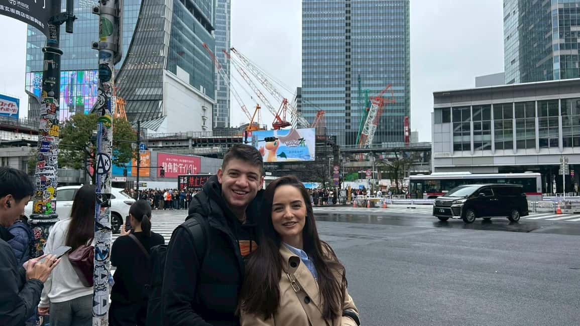 Shibuya: Crossing, Hachiko & Shibuya Sky Guided Tour - Guides and photo help: what makes this feel easy in practice