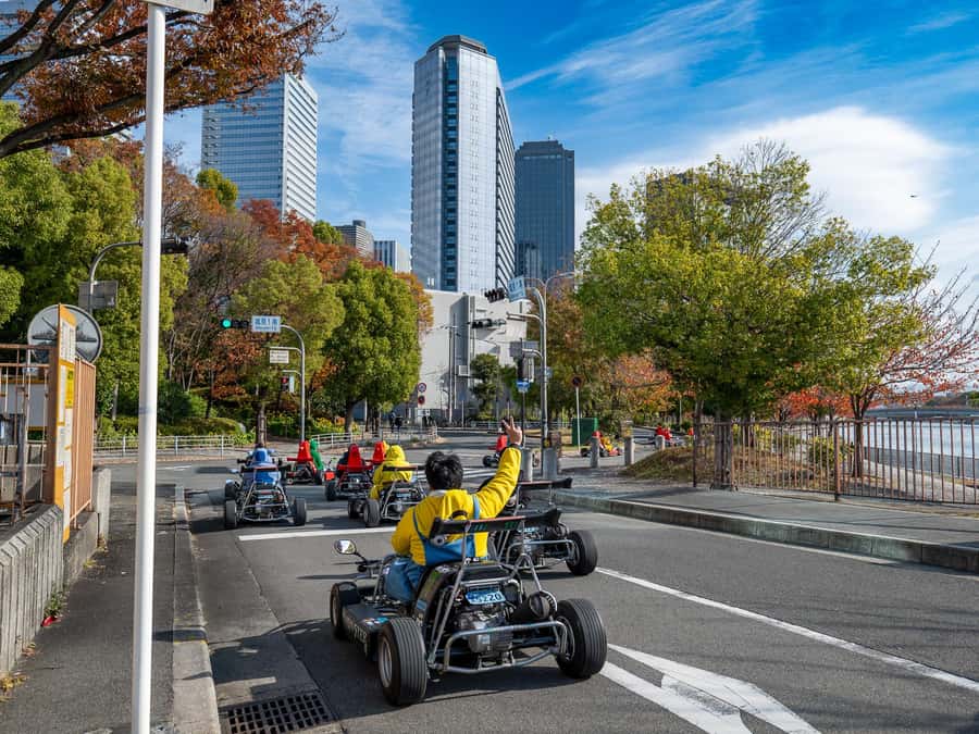 Shibuya Go Karting Tour with Funny Costume - Gear and rules on race day: shoes, phones, and character control